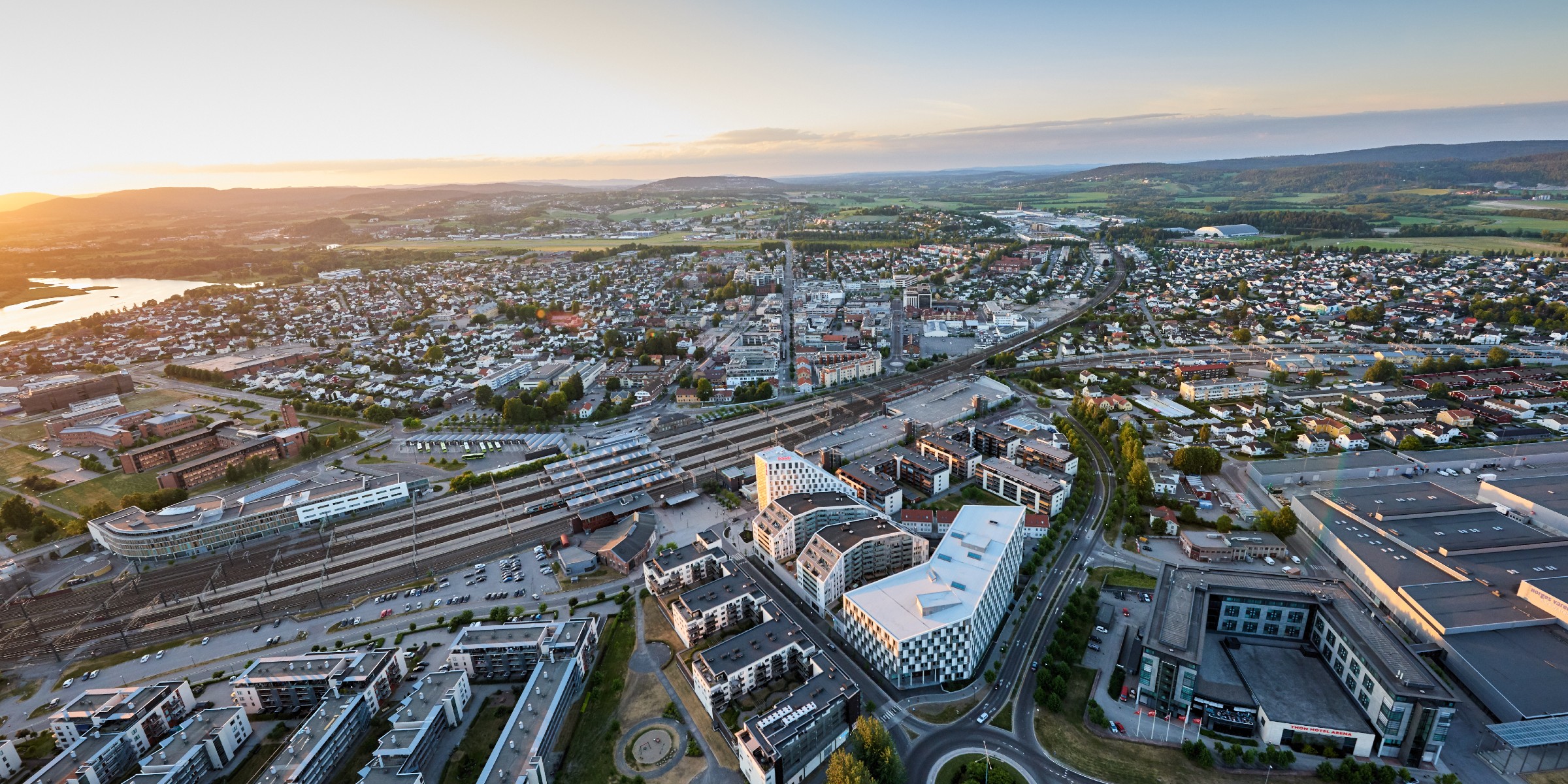 Foto av Lillestrøm sentrum tatt fra luften.